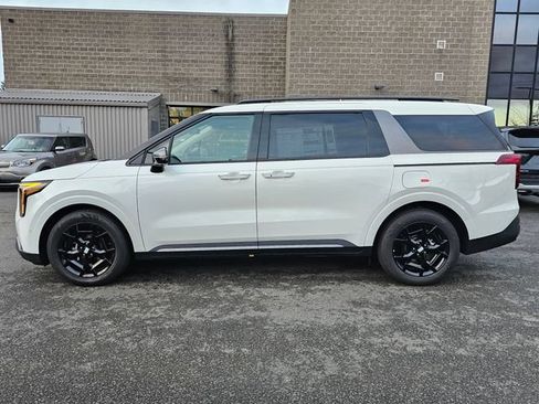 New 2026 Kia Carnival SX Prestige FWD image 2