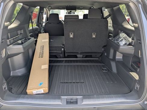 New 2026 Toyota 4Runner SR5 AWD/4WD image 13