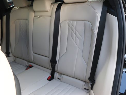 Certified 2025 BMW X3 xDrive30i w/ Premium Package AWD/4WD image 36
