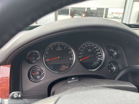 Used 2014 Chevrolet Tahoe LT w/ Luxury Package AWD/4WD image 16