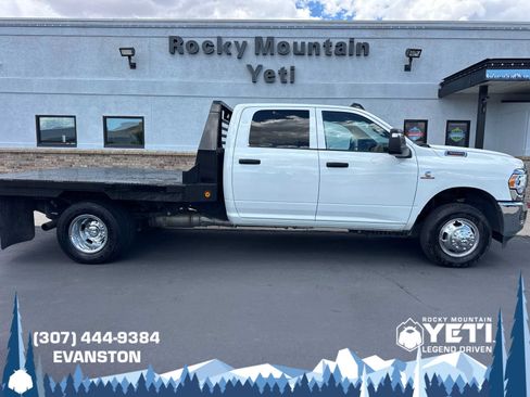 Used 2024 RAM 3500 Tradesman w/ Chrome Appearance Group AWD/4WD image 2