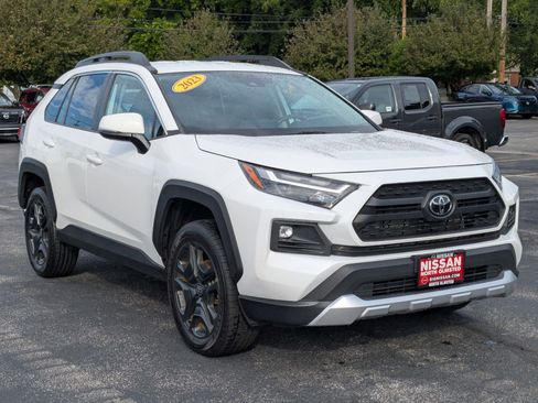 Used 2023 Toyota RAV4 Adventure image 3