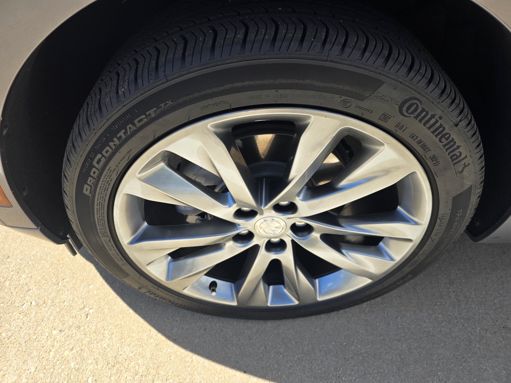 Used 2021 Buick Envision Avenir FWD image 9