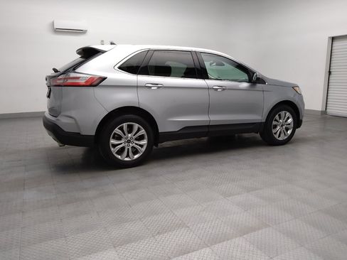 Used 2024 Ford Edge Titanium image 10