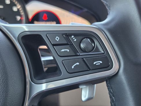 Used 2022 Porsche Cayenne S image 28