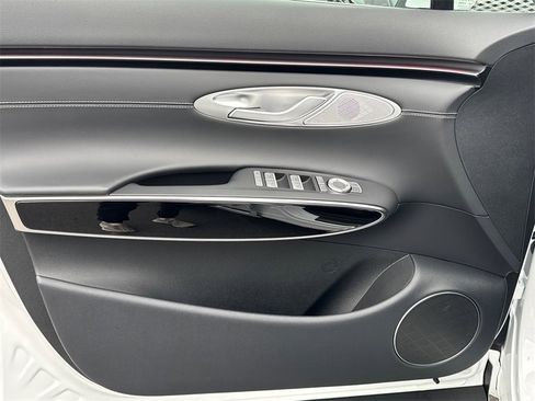 New 2026 Genesis GV70 2.5T image 10