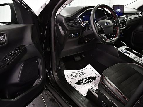 Used 2022 Ford Escape SEL w/ SEL Stealth AWD Package image 15