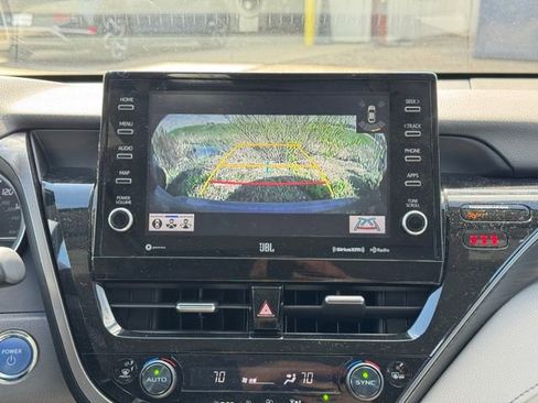 Used 2023 Toyota Camry XLE w/ Navigation Package FWD image 4