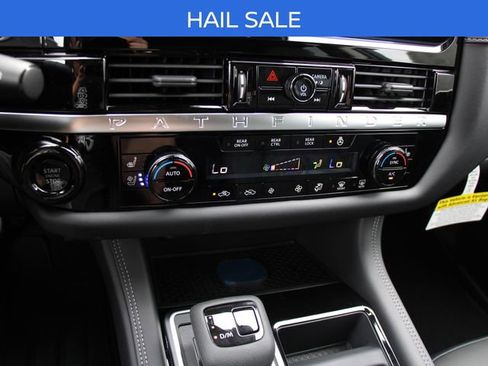 New 2026 Nissan Pathfinder Platinum AWD/4WD image 23