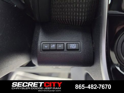 Used 2024 Toyota bZ4X XLE w/ Weather Package AWD/4WD image 21