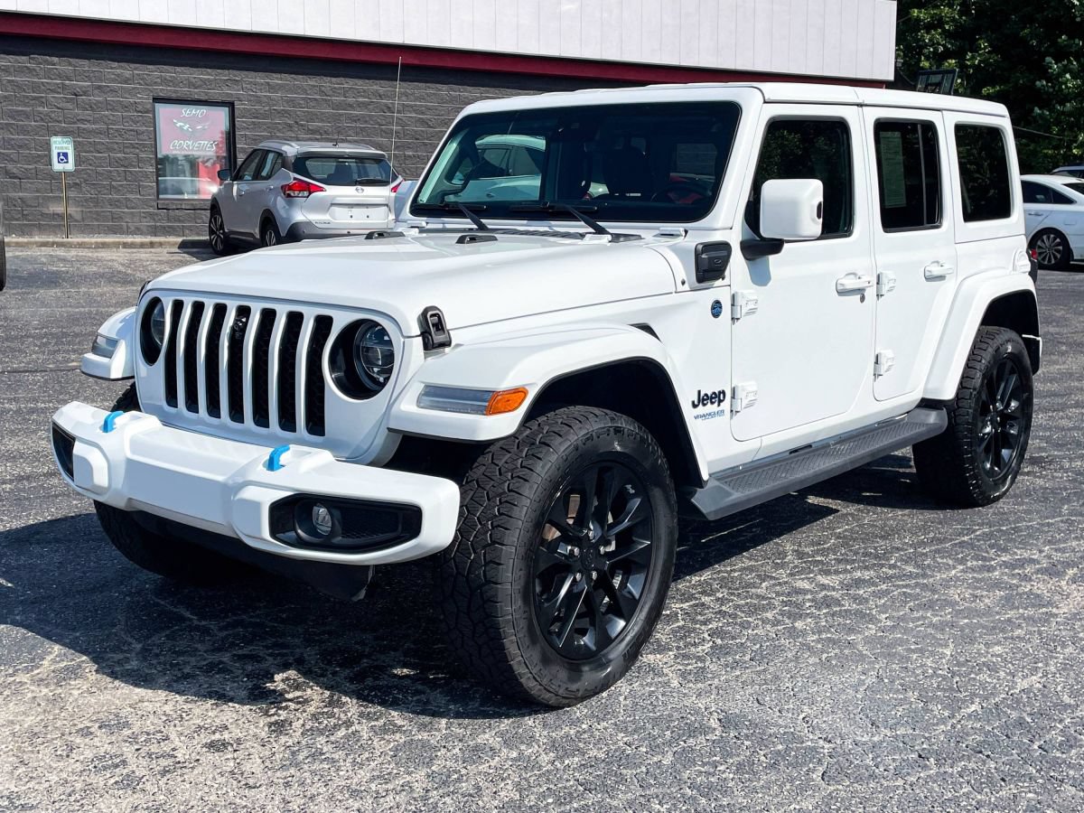 Used 2021 Jeep Wrangler Unlimited Sahara AWD/4WD image 1