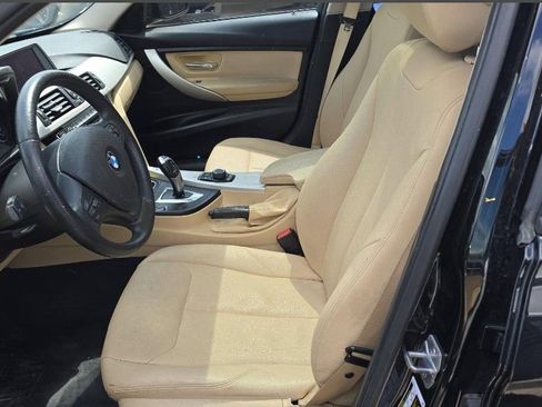 Used 2018 BMW 320i Sedan w/ Convenience Package image 6