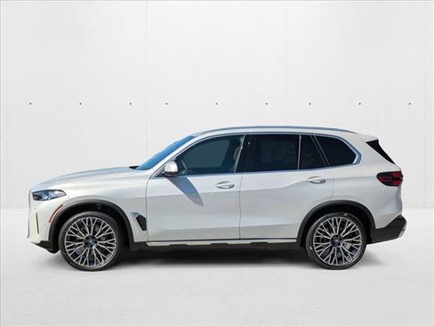 Used 2026 BMW X5 xDrive40i image 5