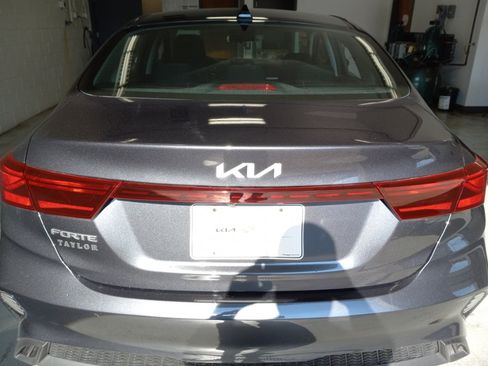 Certified 2023 Kia Forte LXS FWD image 10