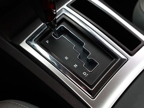 Used 2005 Chrysler 300 C w/ Protection Group II image 38