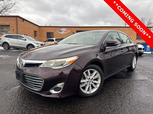 Used 2013 Toyota Avalon XLE image 1