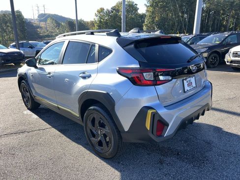 Certified 2025 Subaru Crosstrek 2.5i Sport w/ Crosstrek Mirror Package image 5