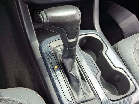 Used 2018 Chevrolet Colorado Z71 AWD/4WD image 11