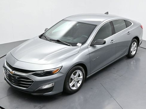 Used 2023 Chevrolet Malibu LS image 37