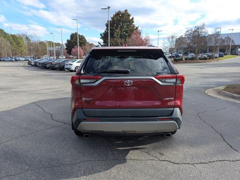 Used 2022 Toyota RAV4 Limited image 6