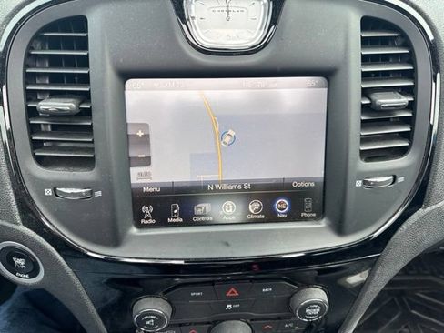 Used 2015 Chrysler 300 S AWD/4WD image 31