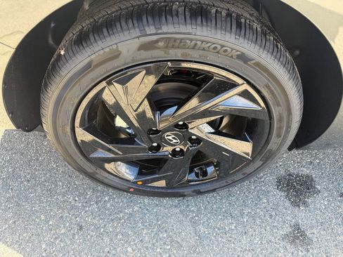 New 2026 Hyundai Elantra SEL Sport Premium FWD image 10