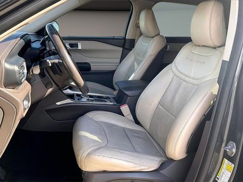 Used 2020 Ford Explorer Platinum image 23