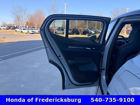 Used 2025 Volvo EX30 Ultra image 17