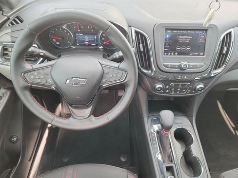 Used 2024 Chevrolet Equinox RS FWD image 11