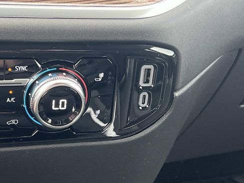 New 2026 GMC Sierra 1500 Elevation image 21