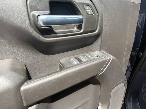 Used 2023 Chevrolet Silverado 1500 Custom image 19