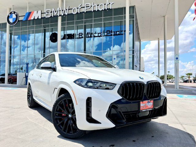 Used 2024 BMW X2 xDrive28i w/ Premium Package AWD/4WD image 1