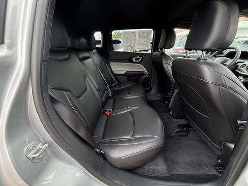 Used 2025 Jeep Compass Limited AWD/4WD image 35
