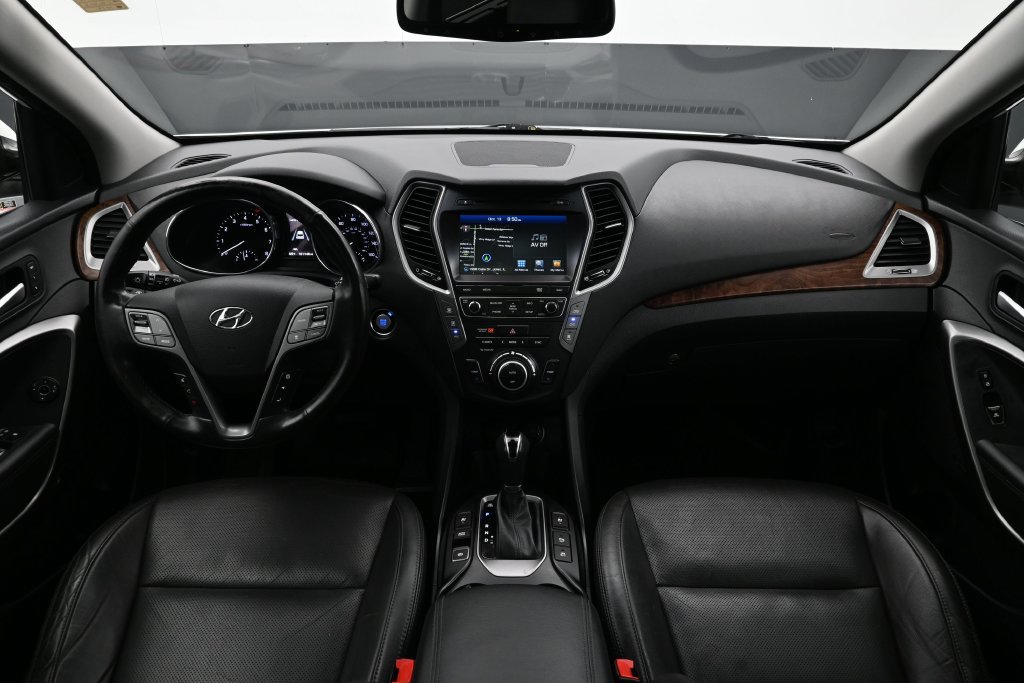 Used 2017 Hyundai Santa Fe Limited FWD image 14