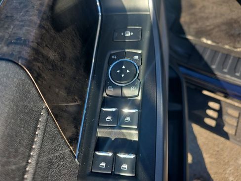 Certified 2025 Ford F250 Lariat w/ Lariat Ultimate Package image 31