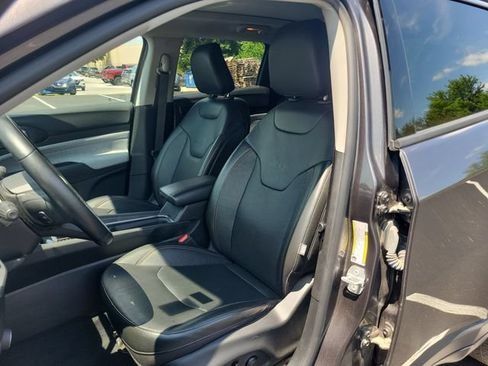 Used 2022 Jeep Compass Latitude w/ Sun and Sound Group AWD/4WD image 20