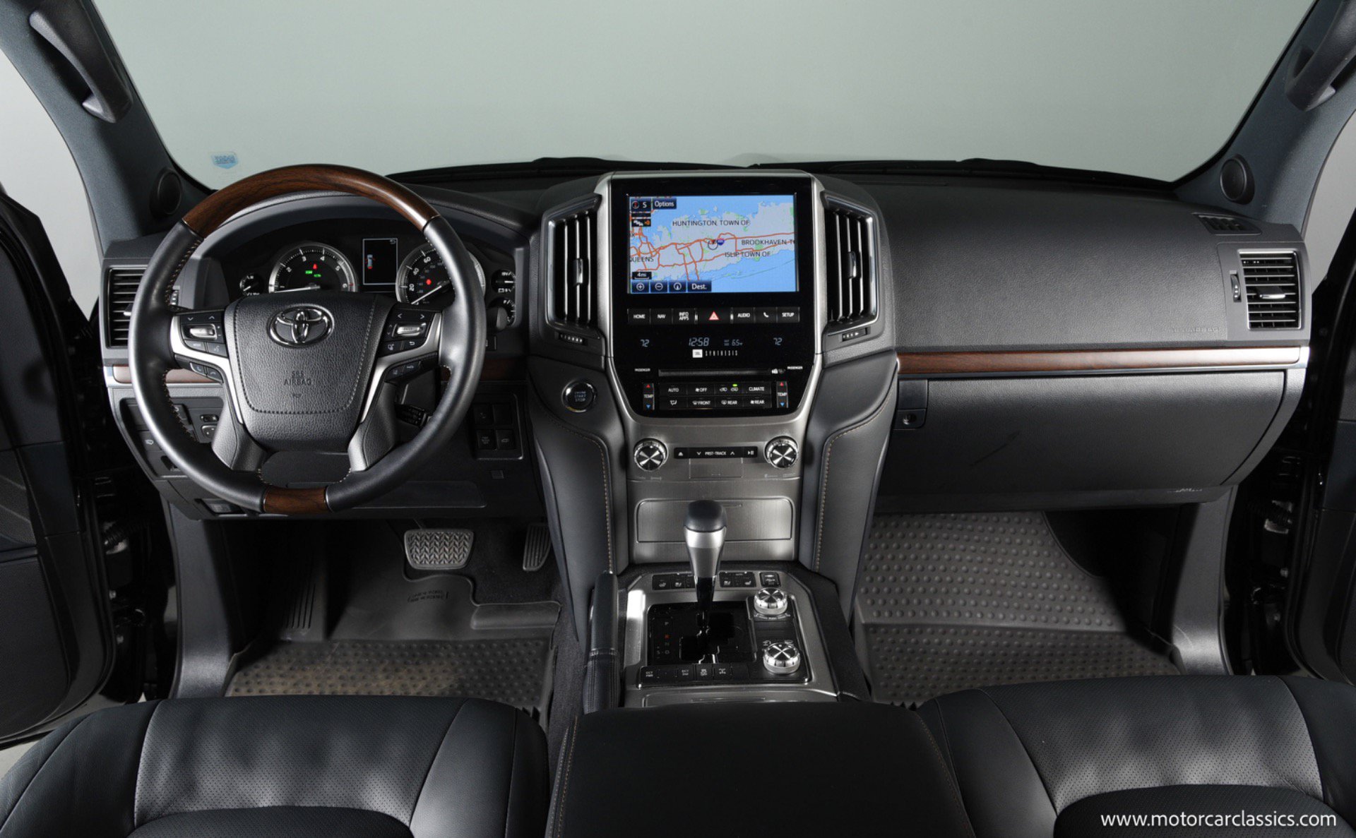 Used 2021 Toyota Land Cruiser Heritage Edition AWD/4WD image 24