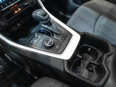 Used 2024 Toyota RAV4 LE image 20