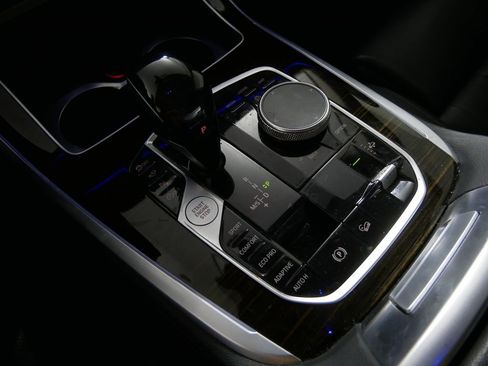 Used 2019 BMW X7 xDrive40i w/ Premium Package image 26