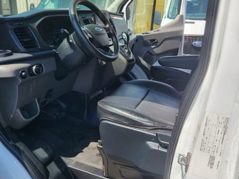 Used 2022 Ford Transit 350 DRW RWD image 14