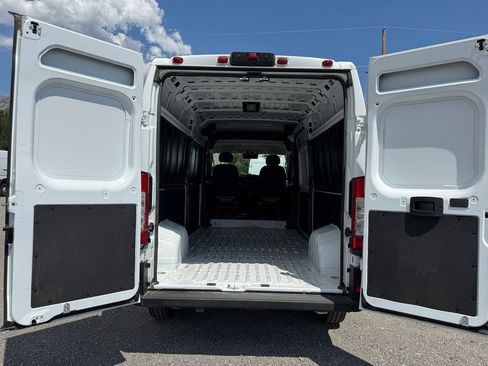 Used 2026 RAM ProMaster 2500 w/ Convenience Group FWD image 20