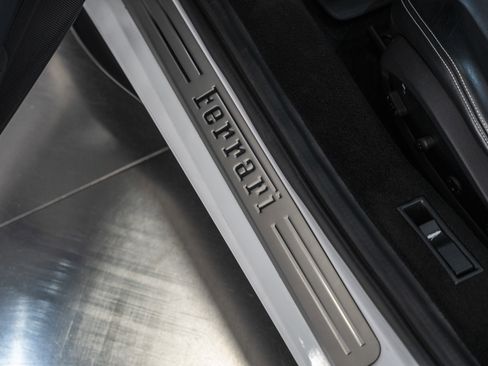 Certified 2021 Ferrari F8 Tributo RWD image 28