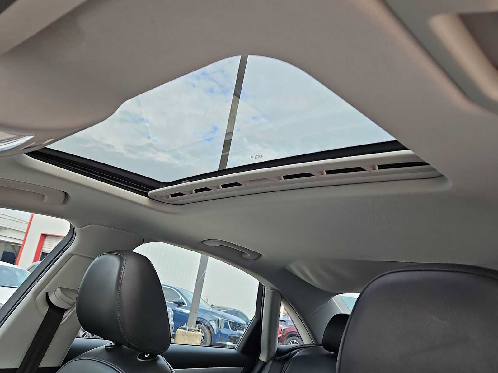 Used 2014 Audi A4 2.0T Premium w/ Audi MMI Navigation FWD image 16