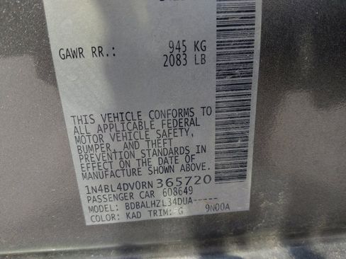 Used 2024 Nissan Altima 2.5 SV image 33