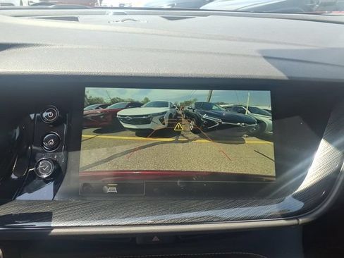 Used 2023 Buick Envision Essence FWD image 19