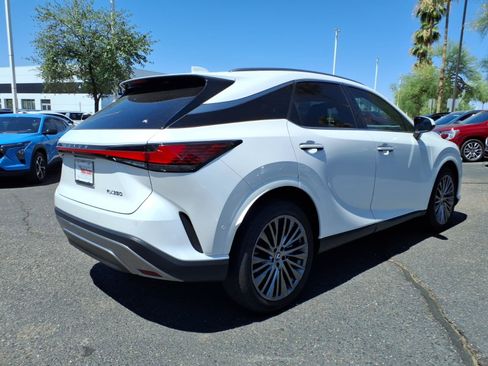 Used 2024 Lexus RX 350 FWD w/ Convenience Package image 5