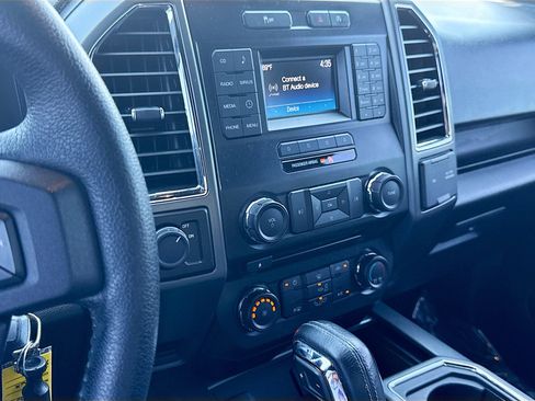 Used 2015 Ford F150 XLT w/ Equipment Group 301A Mid RWD image 25