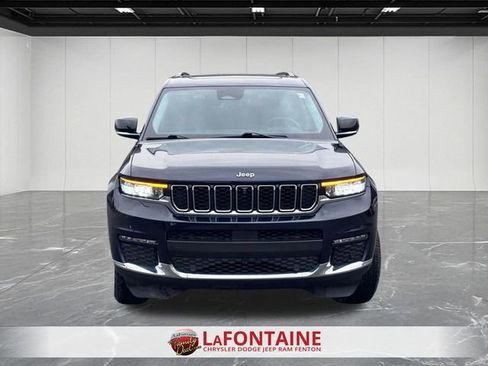 Used 2023 Jeep Grand Cherokee L Limited w/ Luxury Tech Group II image 8