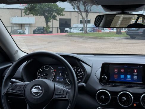 Used 2025 Nissan Sentra S FWD image 34