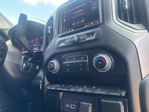 Used 2022 Chevrolet Silverado 1500 Custom RWD image 29